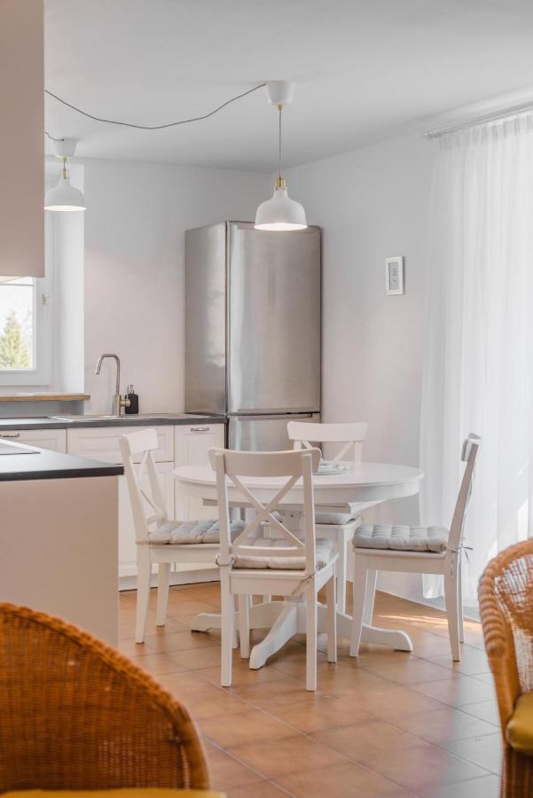 Renoviertes Apartment Mit Terrasse An Der Piste Mit Kostenlosen Wifi Carezza al Lago Buitenkant foto